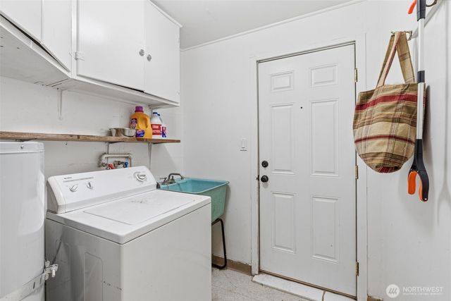 3943 Ocean Beach Highway, Longview, WA 98632