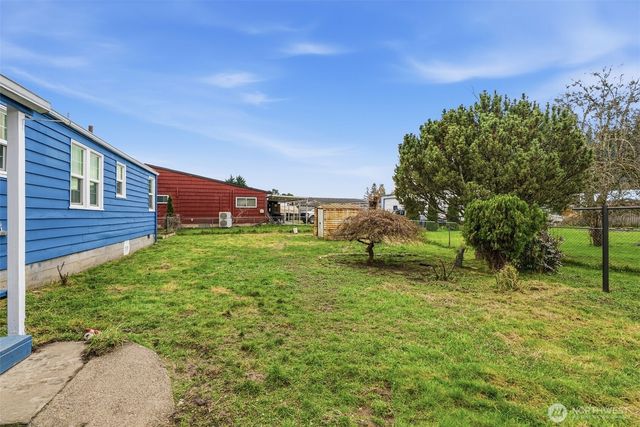 3943 Ocean Beach Highway, Longview, WA 98632