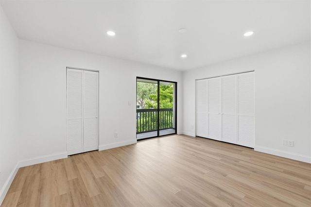 6505 Dockside Circle, Greenacres, FL 33463