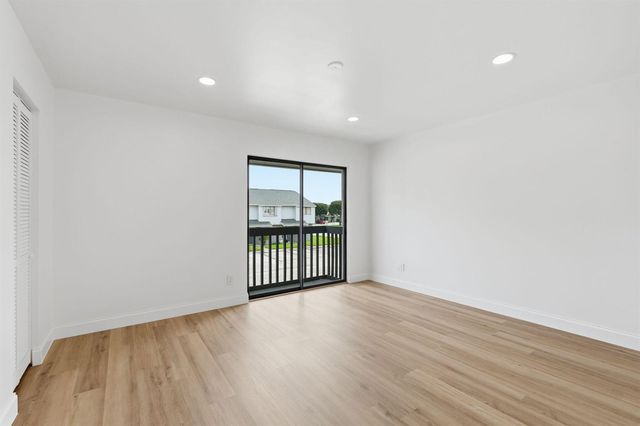 6505 Dockside Circle, Greenacres, FL 33463