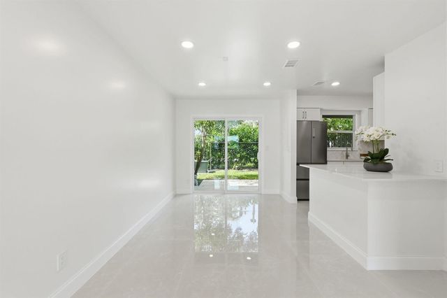 6505 Dockside Circle, Greenacres, FL 33463