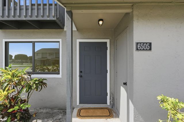 6505 Dockside Circle, Greenacres, FL 33463