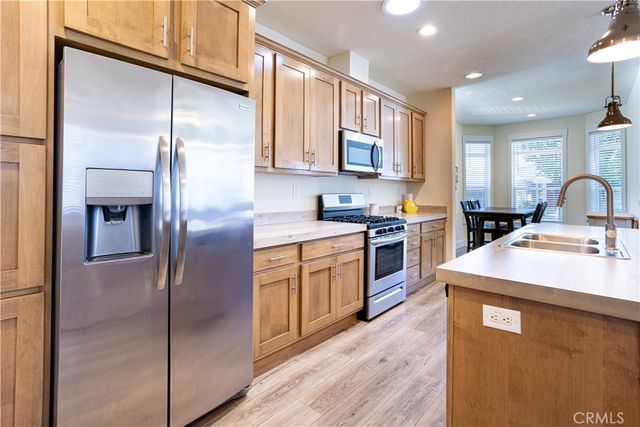 391 Lark Drive, Paso Robles, CA 93446