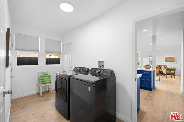 2400 W 74th Street, Los Angeles, CA 90043