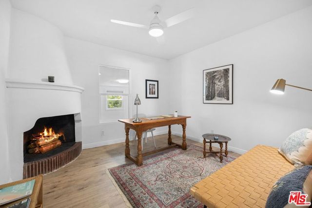 2400 W 74th Street, Los Angeles, CA 90043