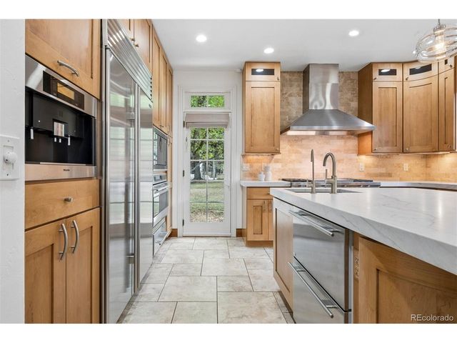 2 Foxtail Cir, Cherry Hills Village, CO 80113