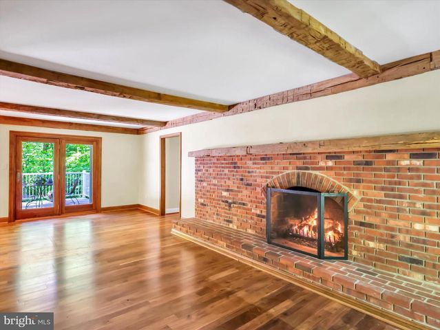 9204 FALLS BRIDGE LN, Rockville, MD 20854