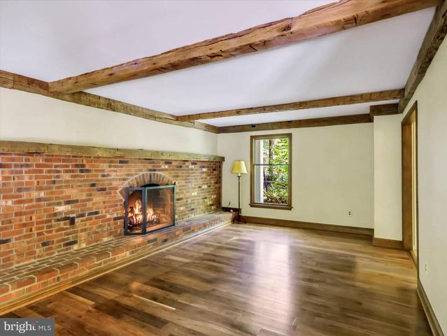 9204 FALLS BRIDGE LN, Rockville, MD 20854