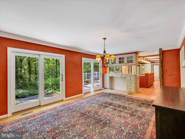 9204 FALLS BRIDGE LN, Rockville, MD 20854