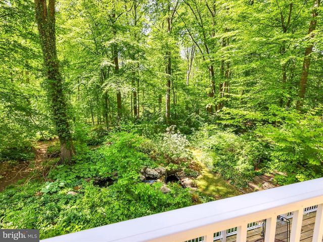 9204 FALLS BRIDGE LN, Rockville, MD 20854