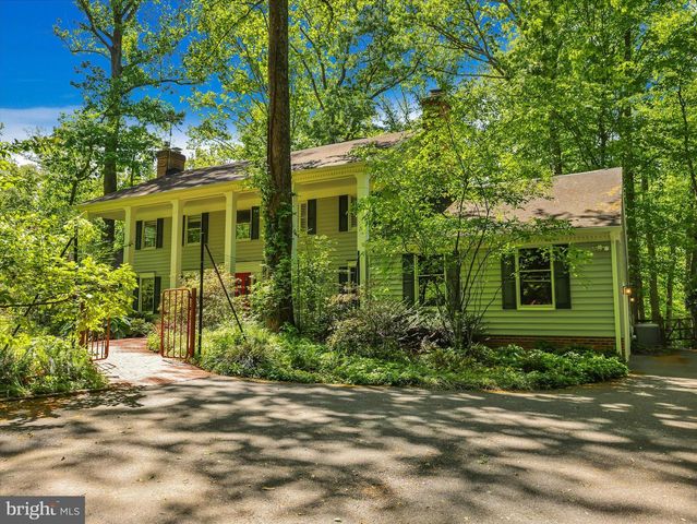 9204 FALLS BRIDGE LN, Rockville, MD 20854