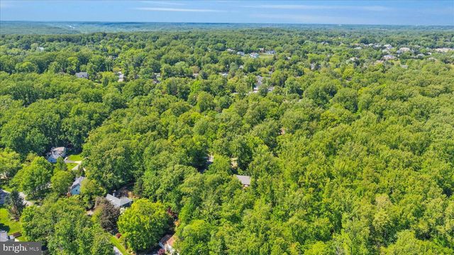 9204 FALLS BRIDGE LN, Rockville, MD 20854
