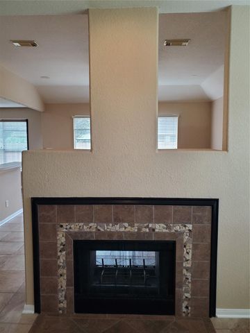 2715 Falling Forest Court, Richmond, TX 77406