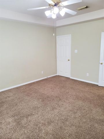 2715 Falling Forest Court, Richmond, TX 77406