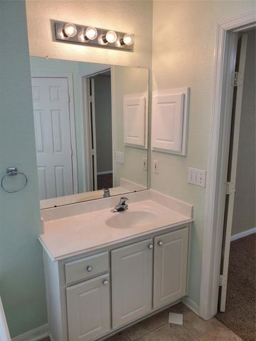 2715 Falling Forest Court, Richmond, TX 77406