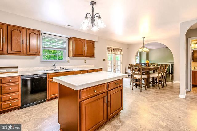 5802 BOST LN, Clinton, MD 20735