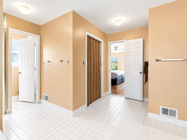 5802 BOST LN, Clinton, MD 20735