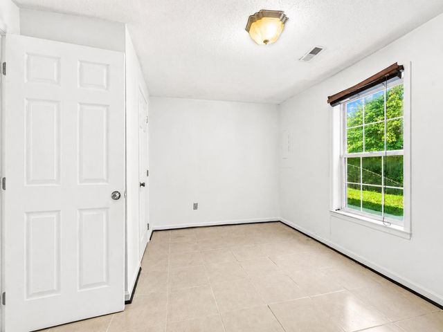 5802 BOST LN, Clinton, MD 20735