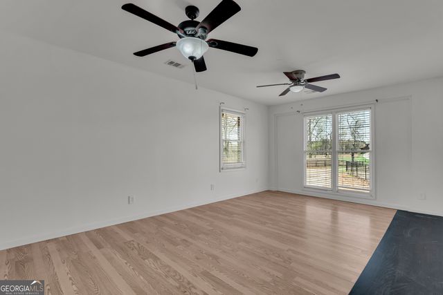 821 Highway 323, Gillsville, GA 30543