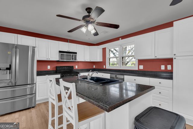 821 Highway 323, Gillsville, GA 30543