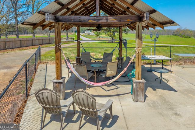 821 Highway 323, Gillsville, GA 30543