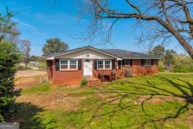 821 Highway 323, Gillsville, GA 30543