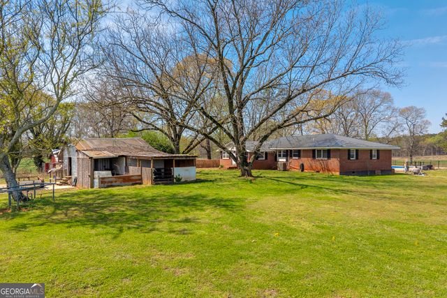 821 Highway 323, Gillsville, GA 30543