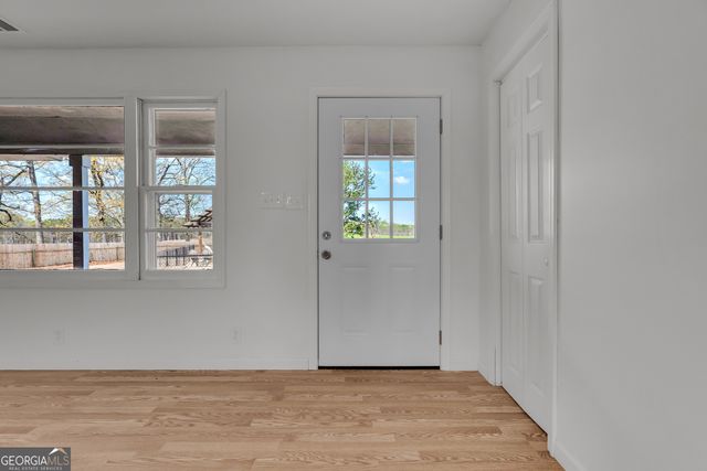 821 Highway 323, Gillsville, GA 30543