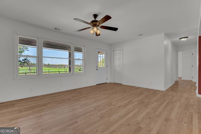 821 Highway 323, Gillsville, GA 30543