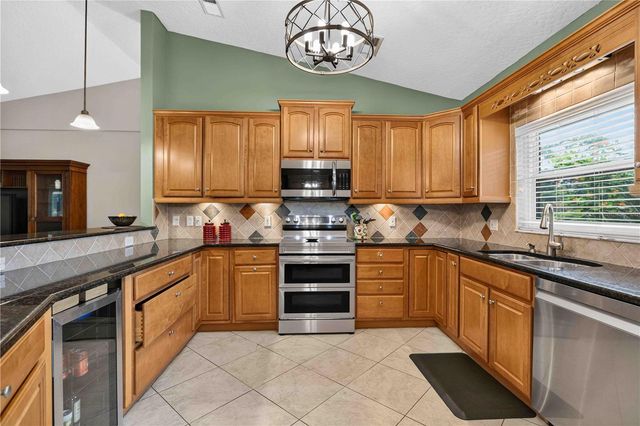 9703 65TH AVENUE E, Bradenton, FL 34202