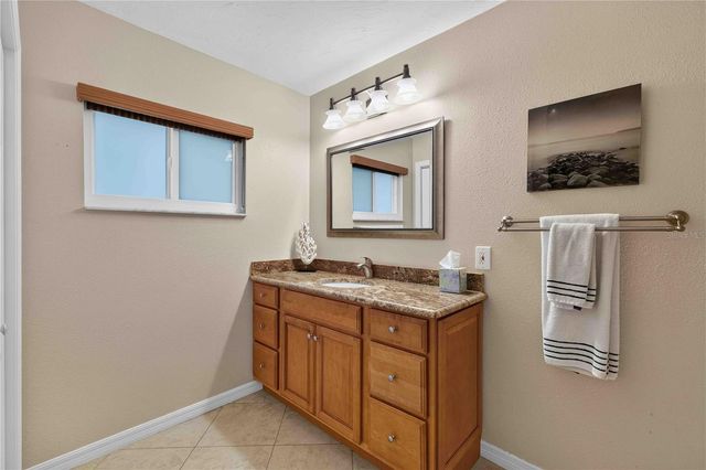9703 65TH AVENUE E, Bradenton, FL 34202