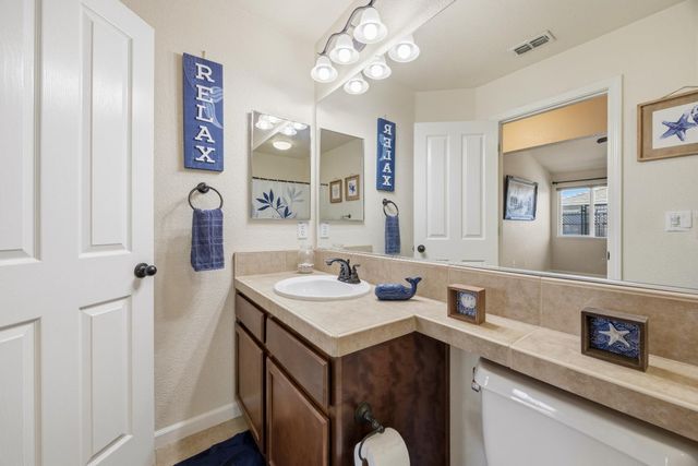 107 Calloway Ln, Ione, CA 95640