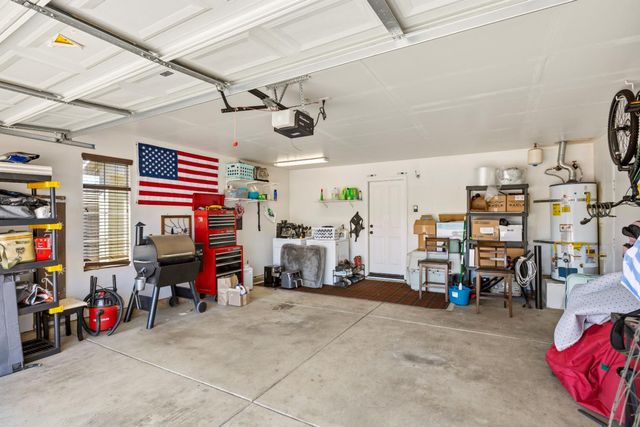 107 Calloway Ln, Ione, CA 95640