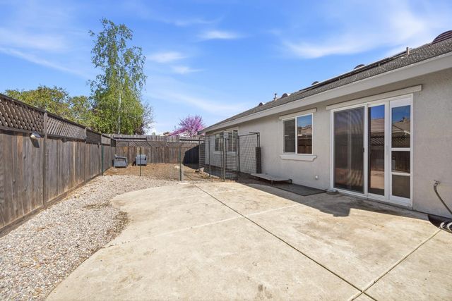 107 Calloway Ln, Ione, CA 95640