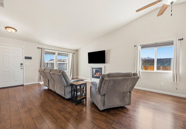 107 Calloway Ln, Ione, CA 95640