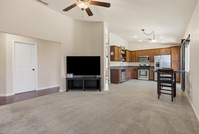 107 Calloway Ln, Ione, CA 95640