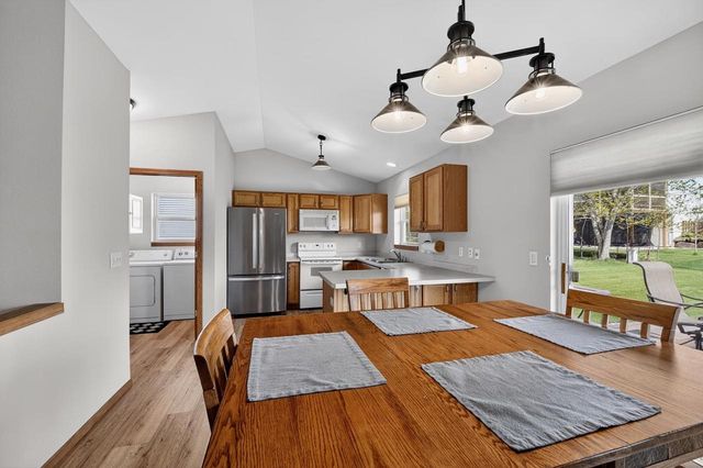 3152 W Main Street, Sun Prairie, WI 53590