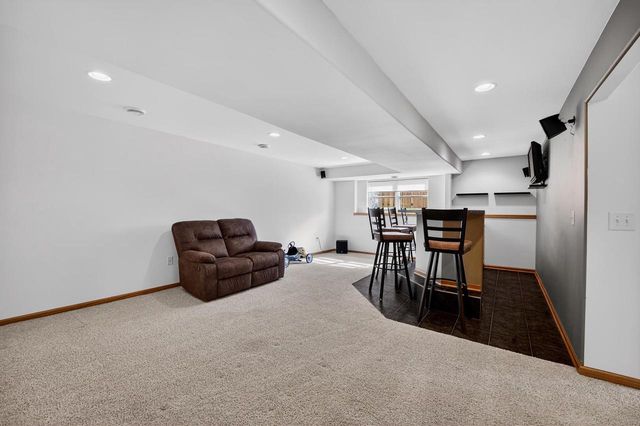 3152 W Main Street, Sun Prairie, WI 53590