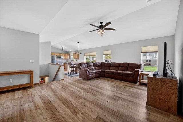 3152 W Main Street, Sun Prairie, WI 53590
