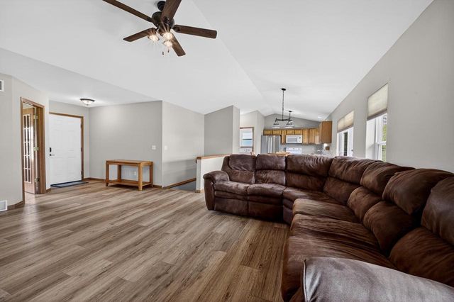 3152 W Main Street, Sun Prairie, WI 53590