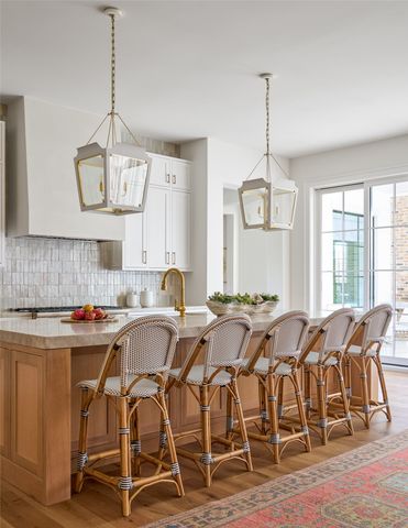 6730 Park Lane, Dallas, TX 75225