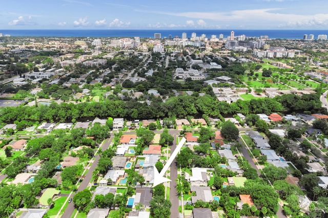 669 SW 3rd Street, Boca Raton, FL 33486