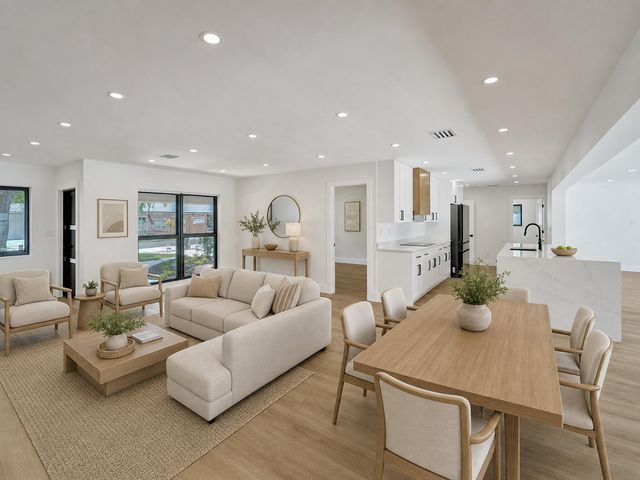 669 SW 3rd Street, Boca Raton, FL 33486