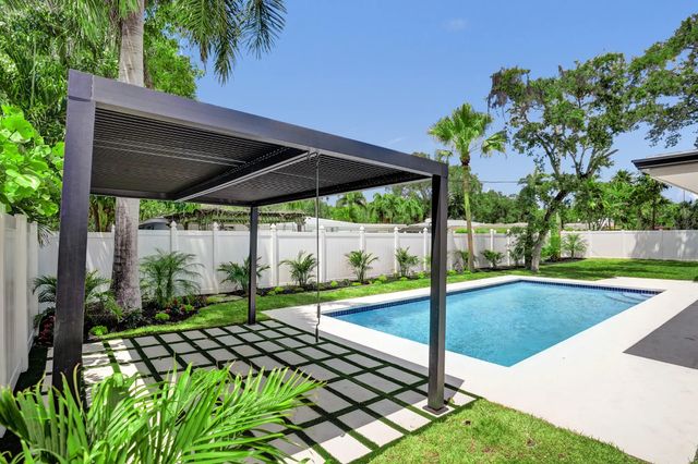 669 SW 3rd Street, Boca Raton, FL 33486