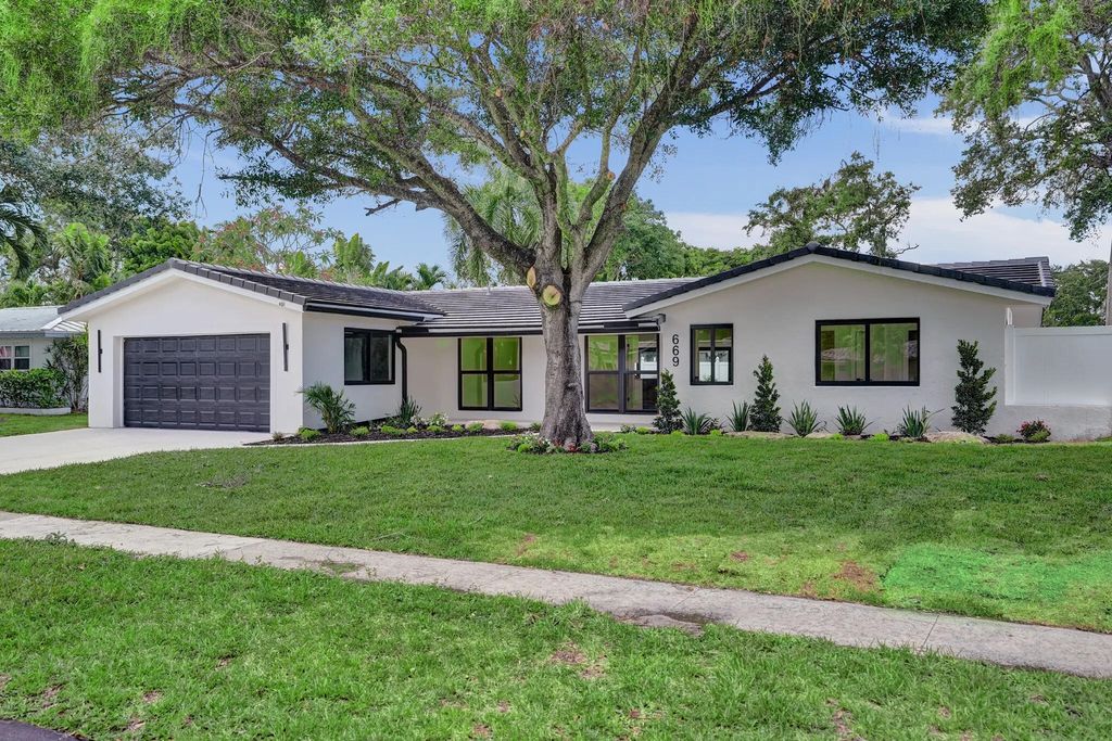 669 SW 3rd Street, Boca Raton, FL 33486