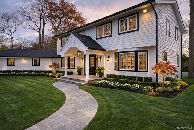 22 Peppermill Lane, Dix Hills, NY 11746