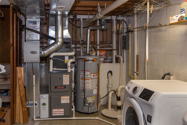 1449 NW 71st Place, Ankeny, IA 50023