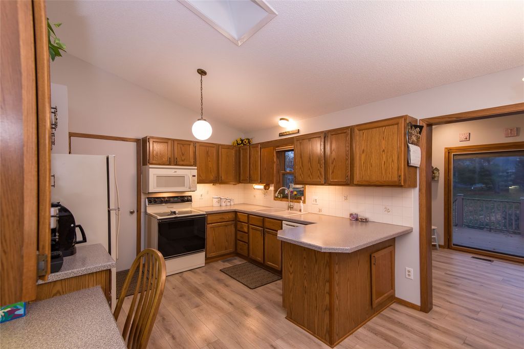 1449 NW 71st Place, Ankeny, IA 50023
