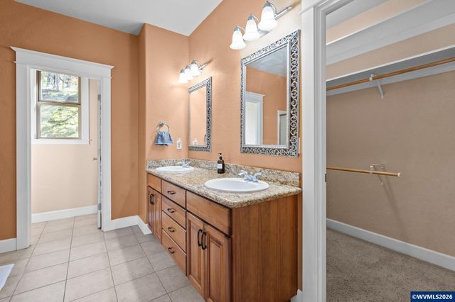 7175 NW Oak Creek Dr, Corvallis, OR 97330