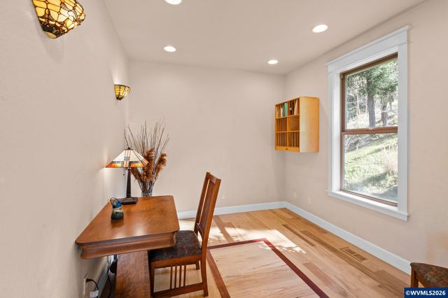 7175 NW Oak Creek Dr, Corvallis, OR 97330